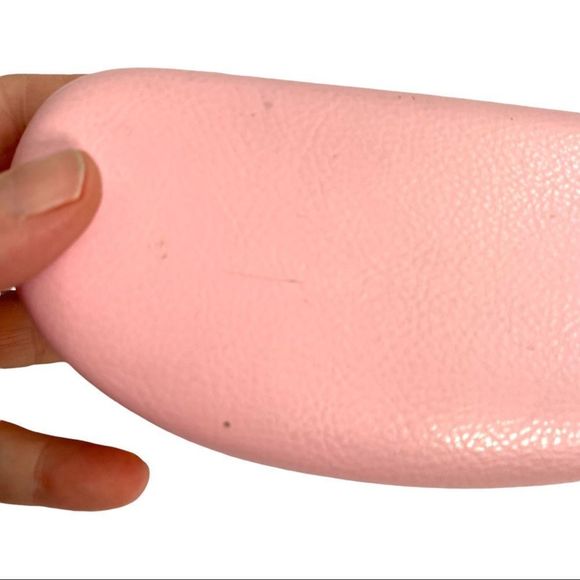 Juicy Couture Pink Faux Leather Hard Shell Sunglass Case - add to bundle pay $5 - Picture 2 of 5